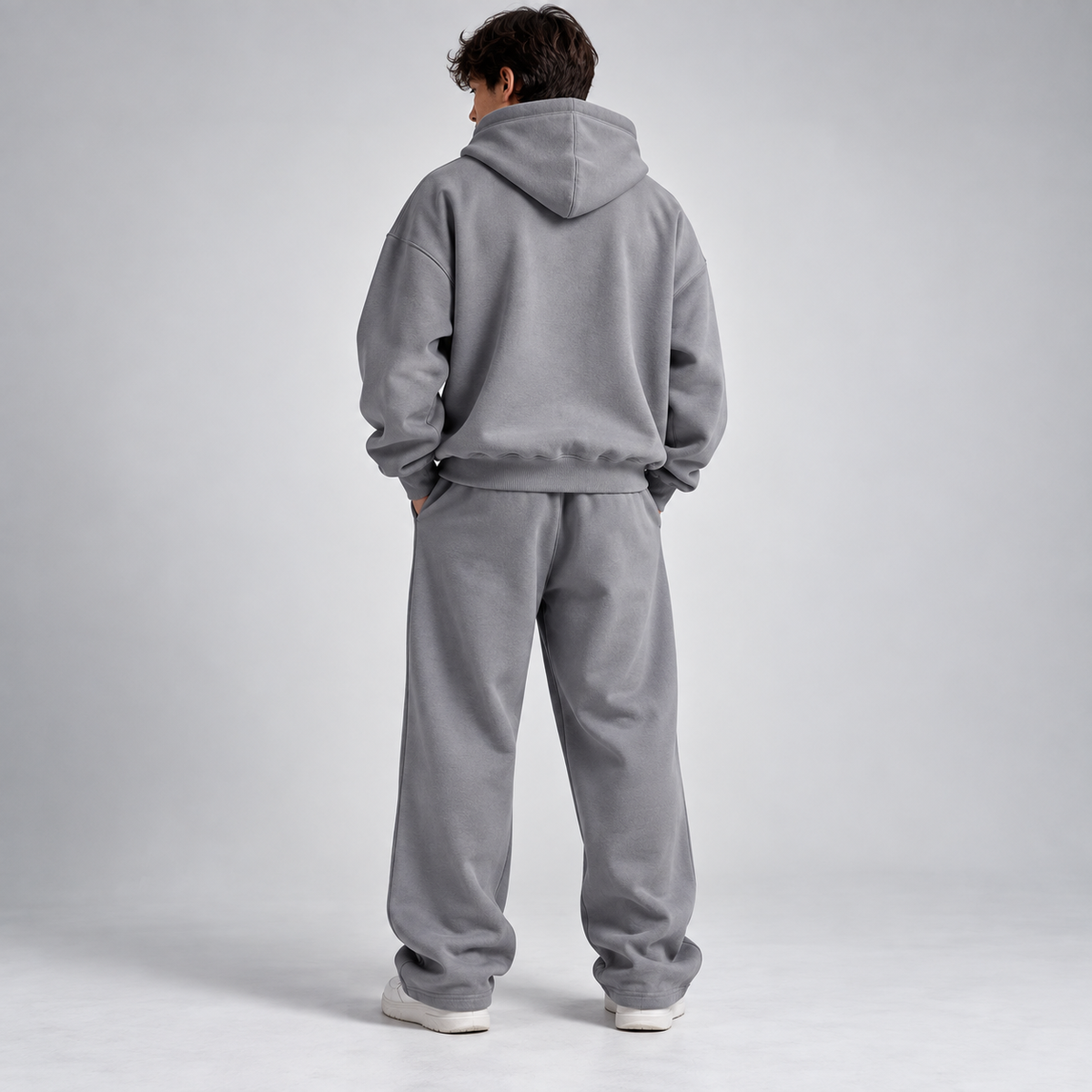 Achteraanzicht van HTT 420GSM heavyweight hoodie en sweatpants set in Medium Gray