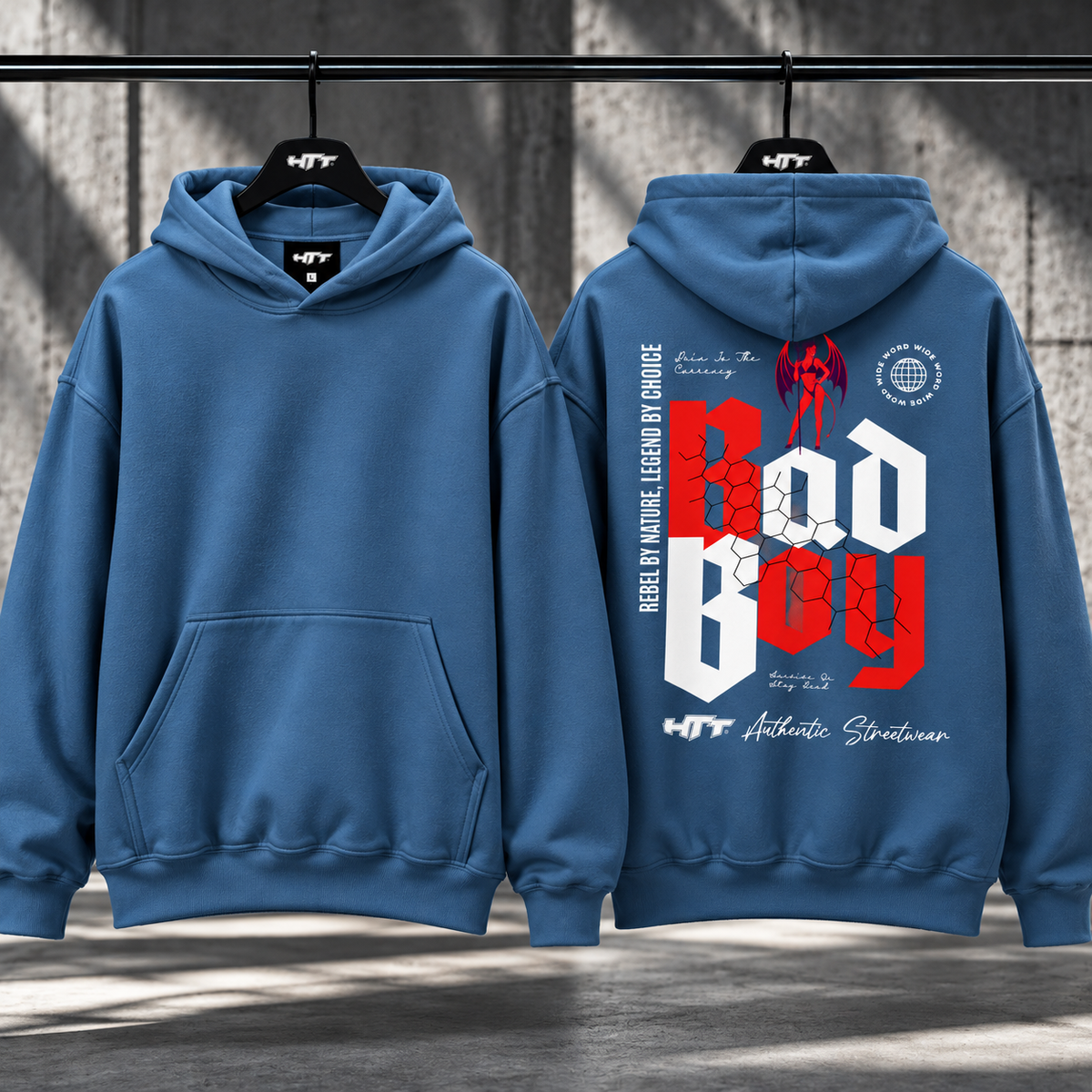 HTT BadBoy Heavy Hoodie Indigo Blue – clean voorkant en graphic achterkant op hanger