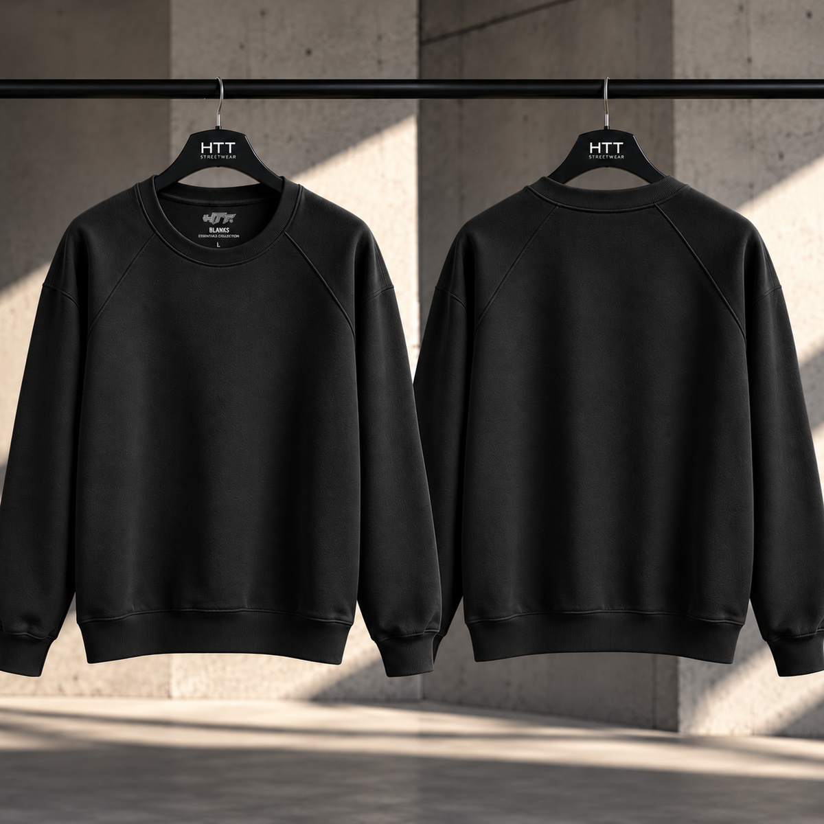 HTT BLANKS Black sweatshirt voor- en achterkant op hangers met bedrukt binnenlabel