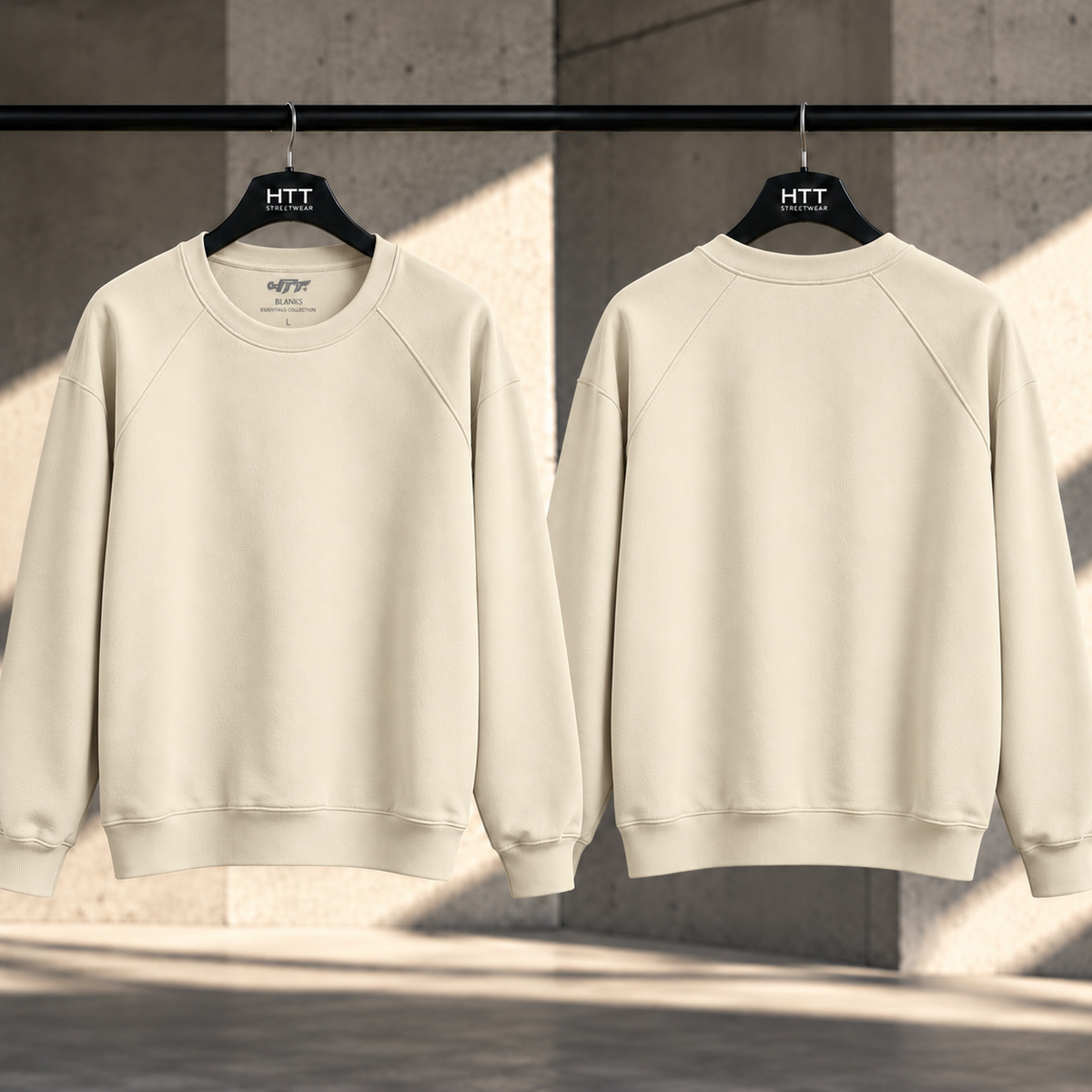 HTT BLANKS Rice Apricot crewneck voor- en achterkant aan HTT kledinghangers