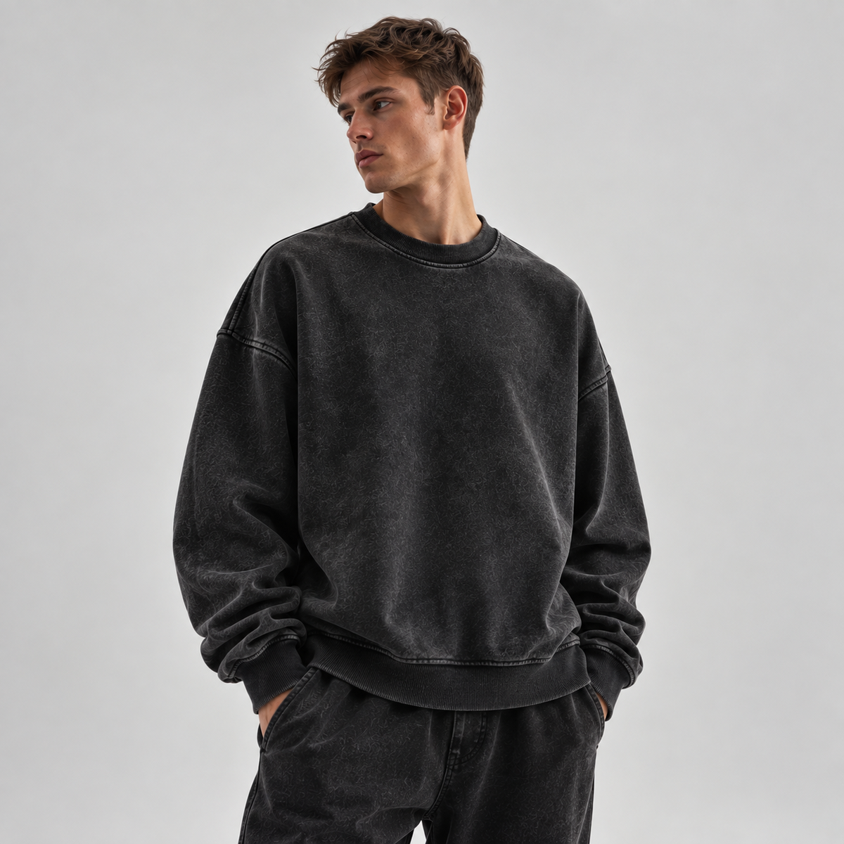 HTT BLANKS 440GSM heavyweight crewneck in washed black – oversized men’s front fit