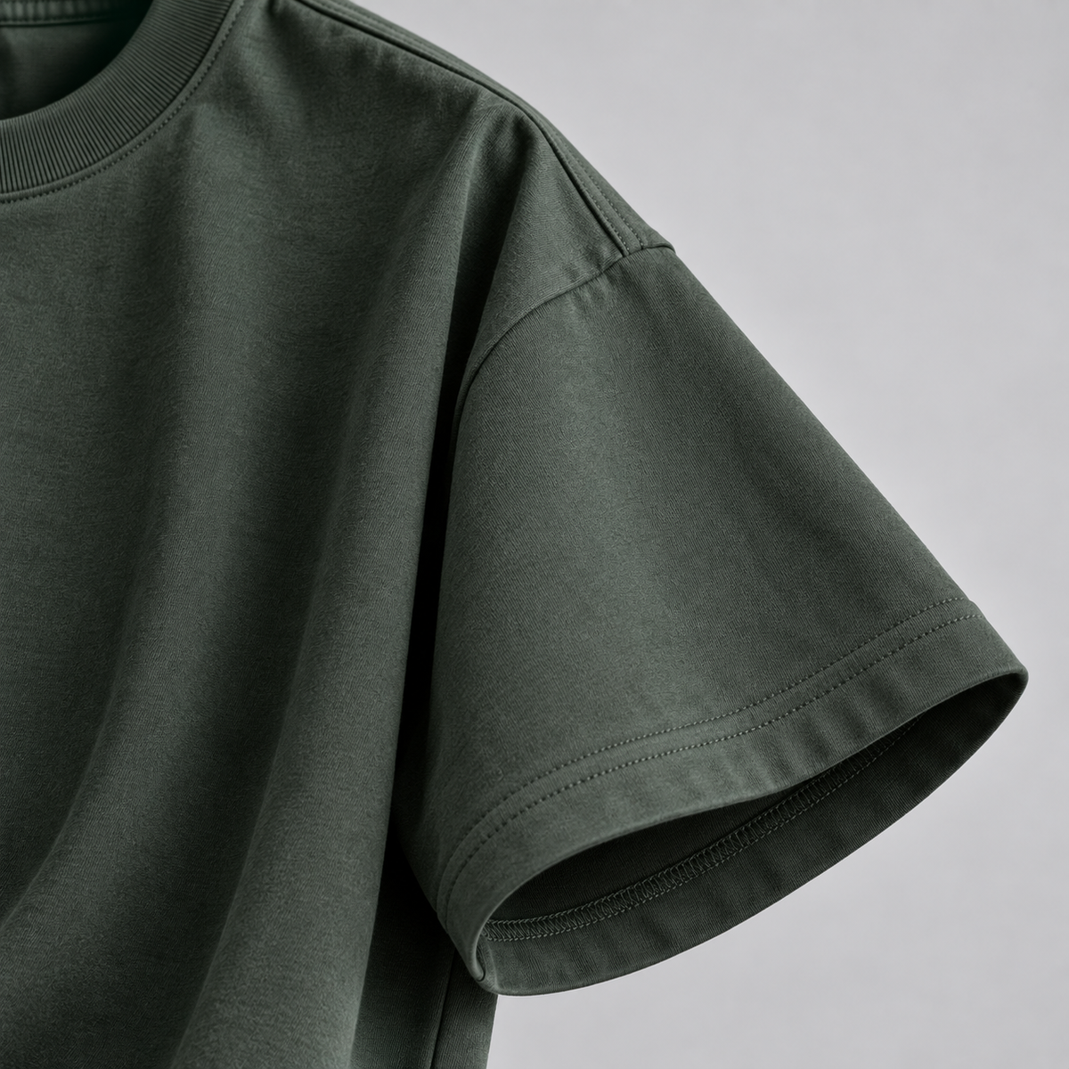 HTT BLANKS Medium Jungle Green – detail van mouw en schoudernaad