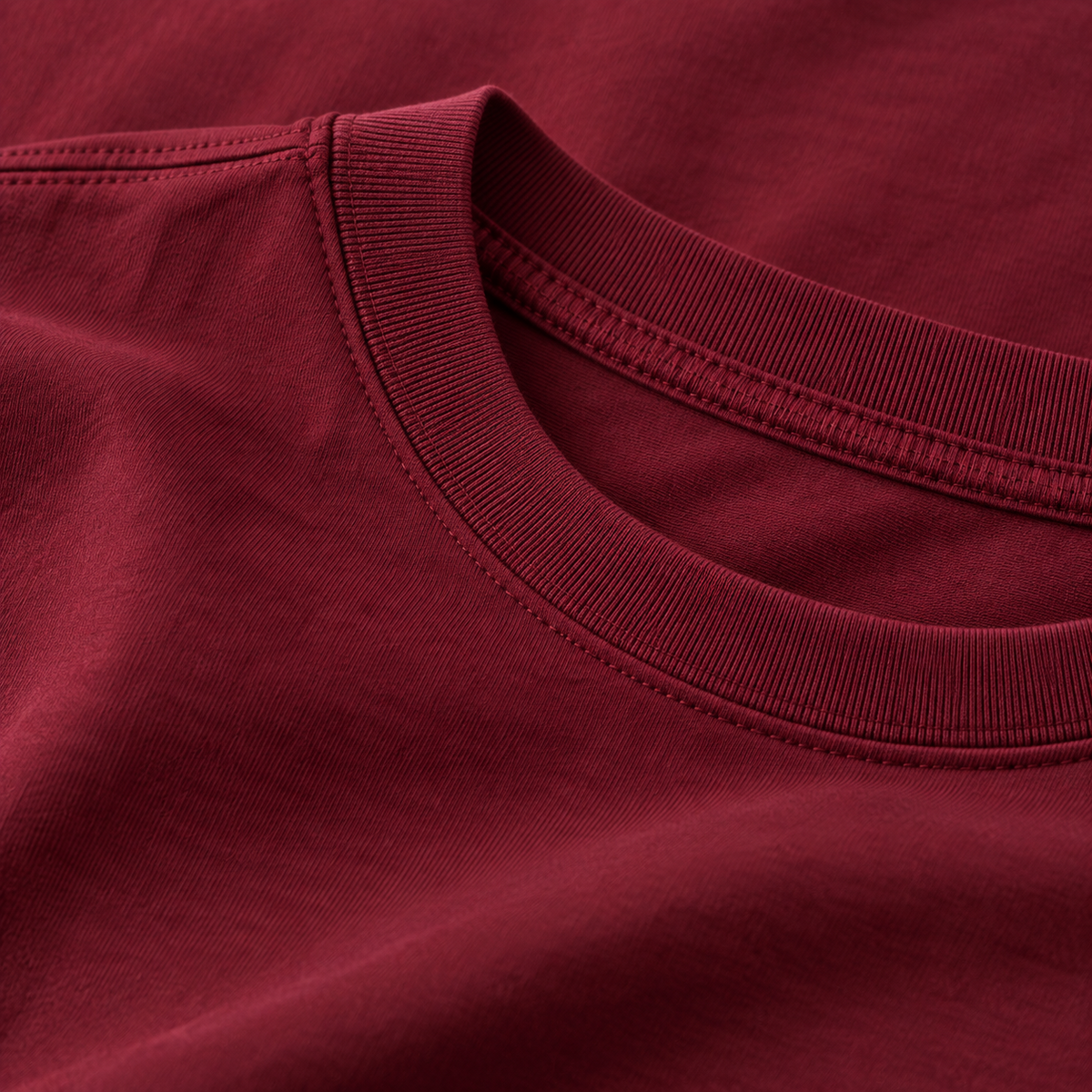 HTT Chaos Theory Tee Burgundy detail van katoenen hals en stikwerk